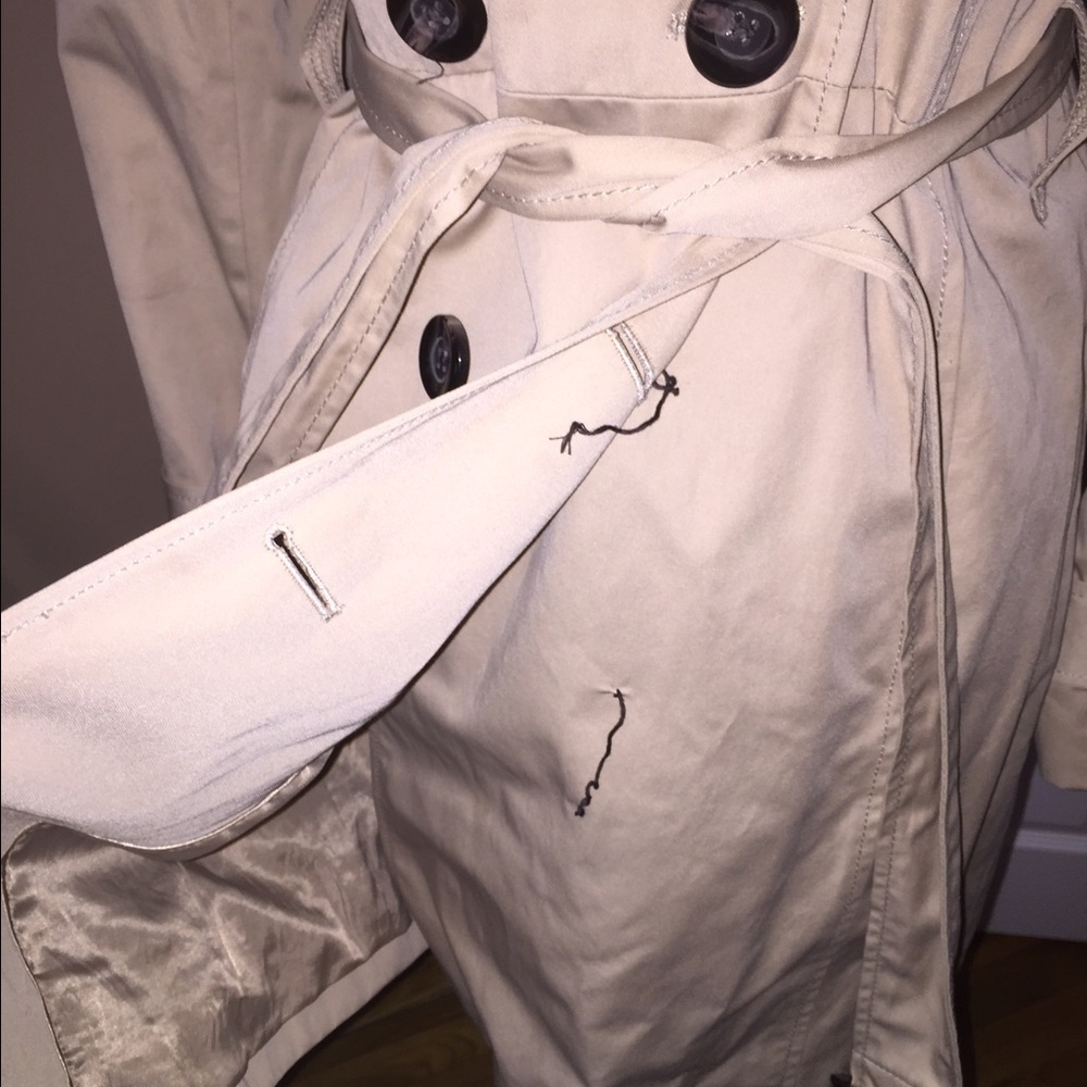 Ellen Tracy Beige Double-Breasted Trench Coat - Picture 4 of 5